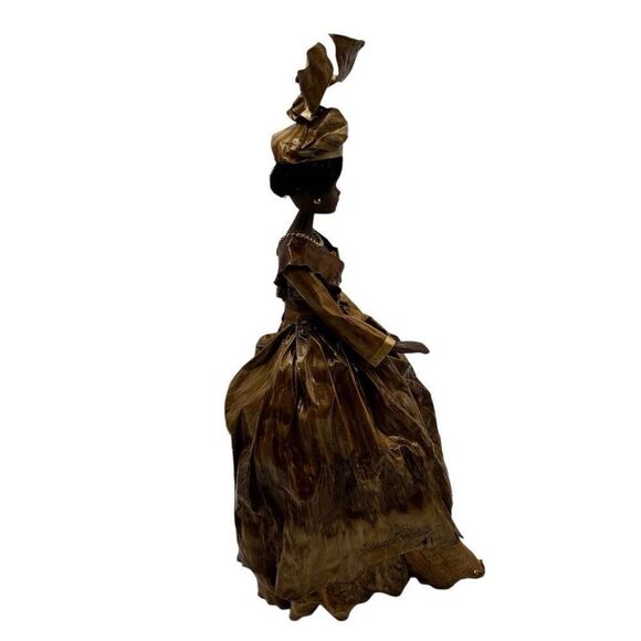 African folk Art Doll Made out of Banana Leaves Signed - Picture 4 of 11